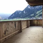 In Schwendau Near Lifts 希帕赫