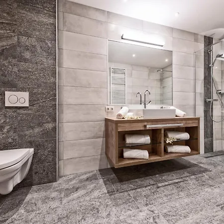 Nyaraló In Schwendau Near Lifts