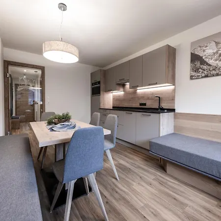 In Schwendau Near Lifts Nyaraló