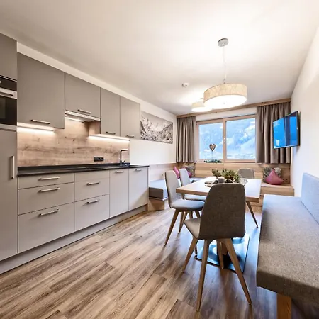 In Schwendau Near Lifts * היפאך