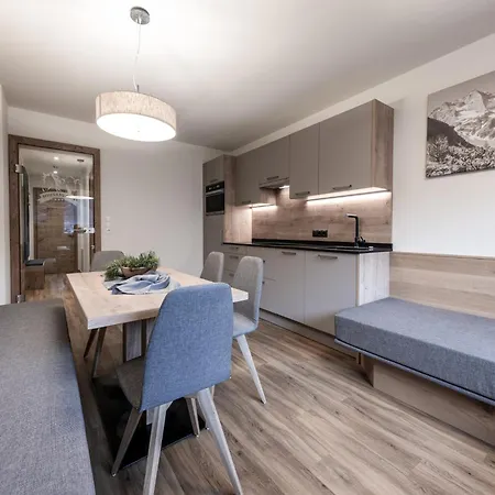 In Schwendau Near Lifts היפאך